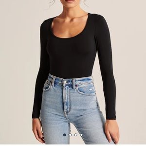 NWOT Abercrombie essentials black long sleeve bodysuit